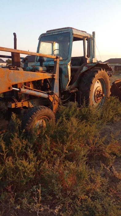 Продам трактор мтз