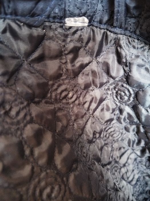 Яке, дамско преходно