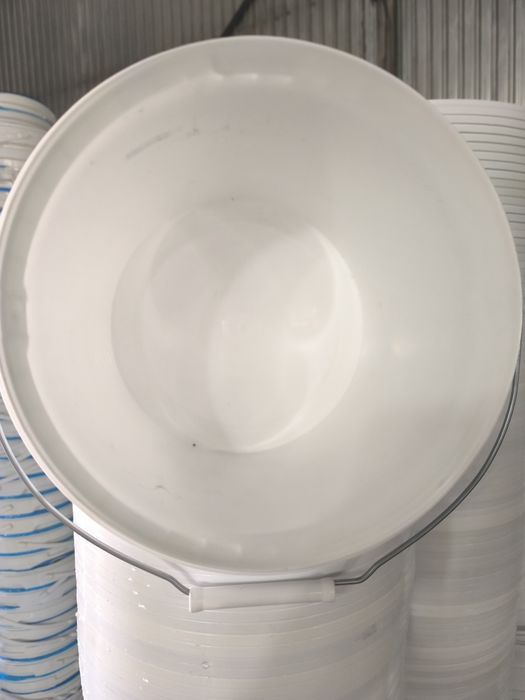 Пластиковые ведра