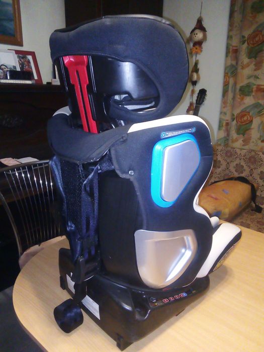 Детско столче за автомобил  Изо фикс