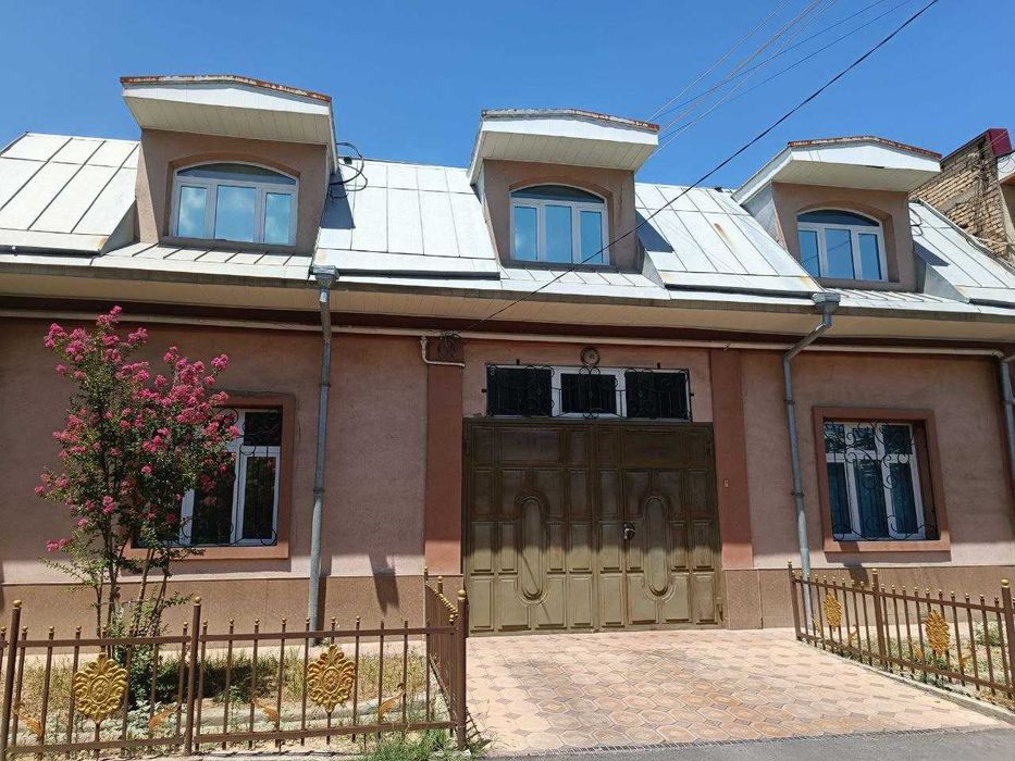 Продажа! Домрабад ! Евро Дом два дома 8 ком бассейн  4 сотки 250000y/e