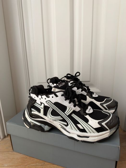 Balenciaga runner noi!