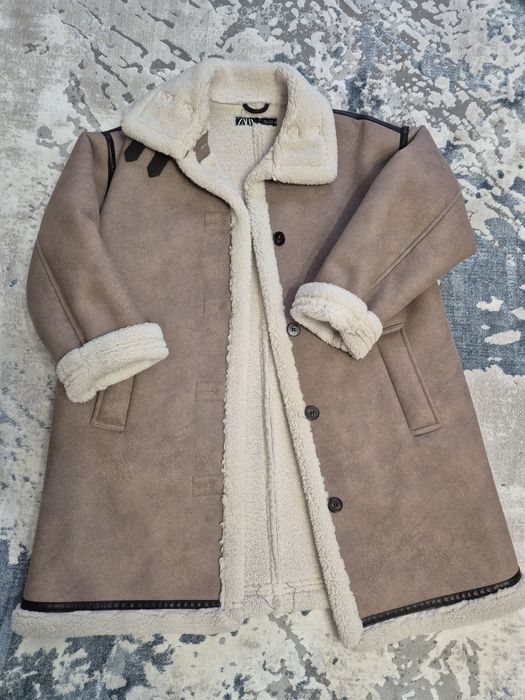 Cojoc Zara, mărimea S, oversize.