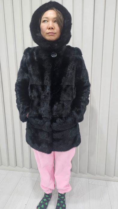 Продам норковую шубу