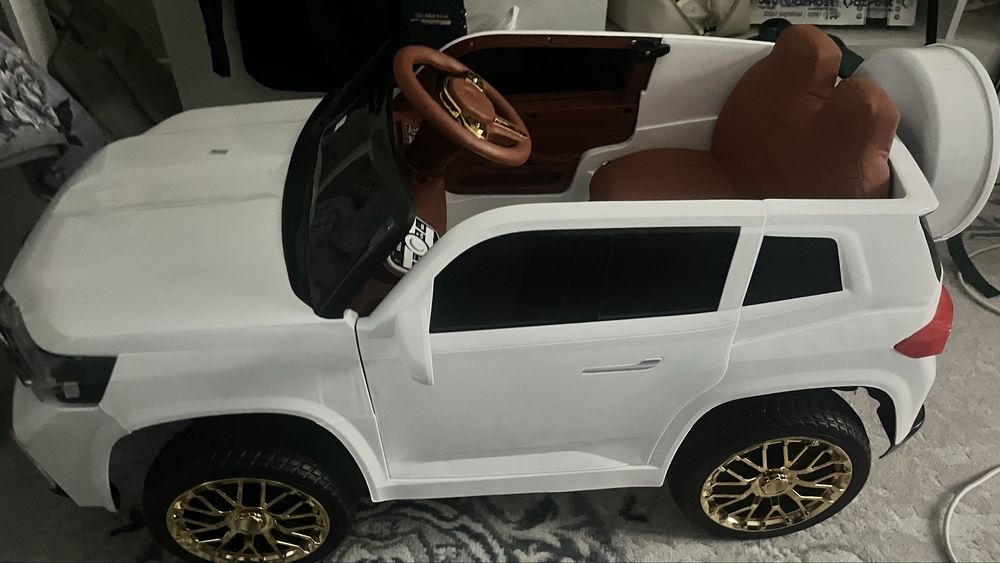 Электромобиль Tayota 200 детский