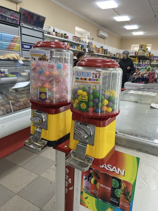 Аппарат жвачки 6шт с местом. Готовый бизнес. Продам бизнес.