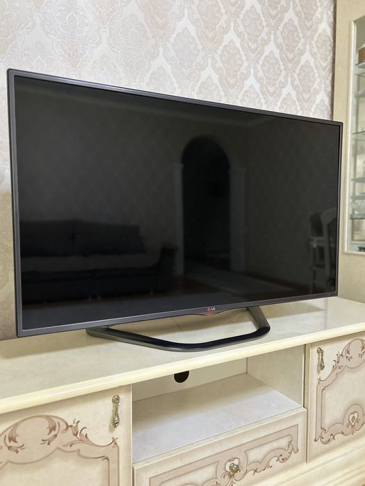 Телевизор LG Smart TV с YouTube — отличное состояние