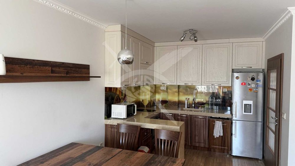 Дава се под наем Тристаен апартамент в София, Център - 90 кв.м за 850 € - Снимка #8