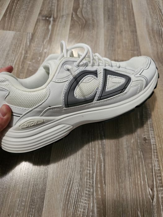 ОРИГИНАЛНИ! Бели Dior обувки неизползвани номер 43!