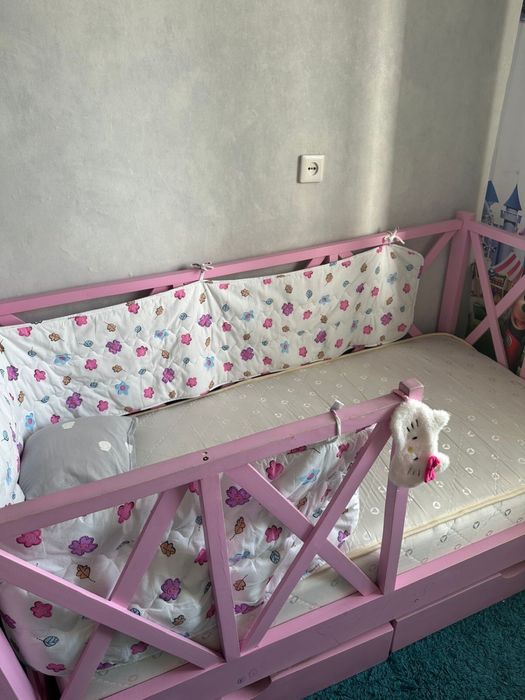 Продам детскую кровать