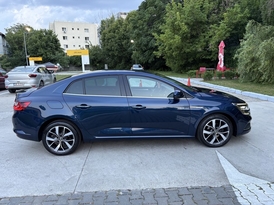 RENAULT Megane 2018 — imagine 2