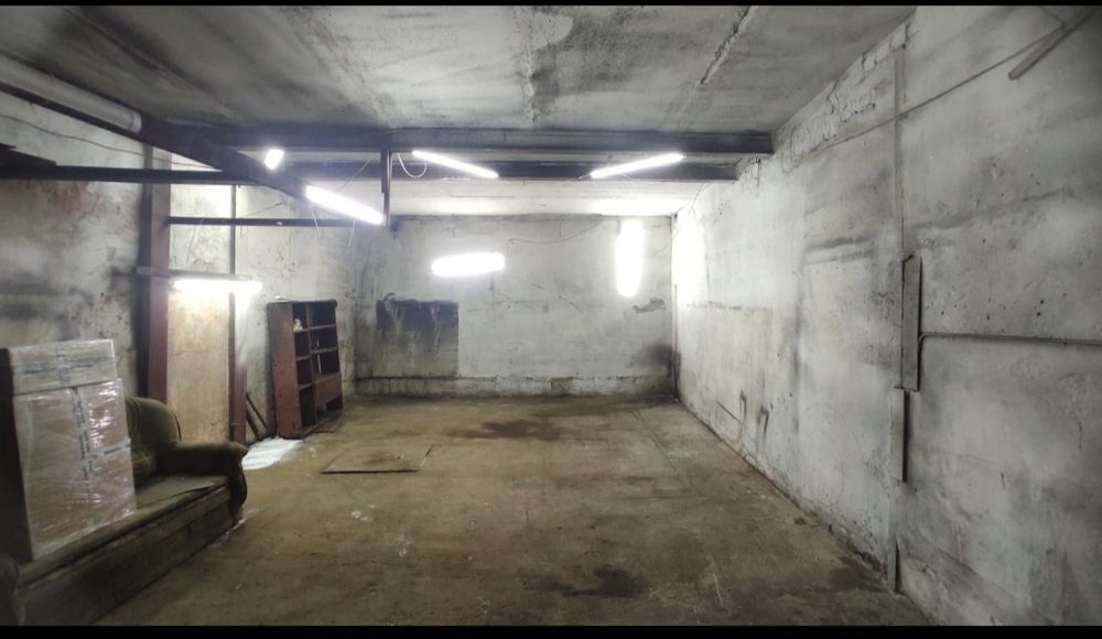 Большой гараж, высота 3. 10