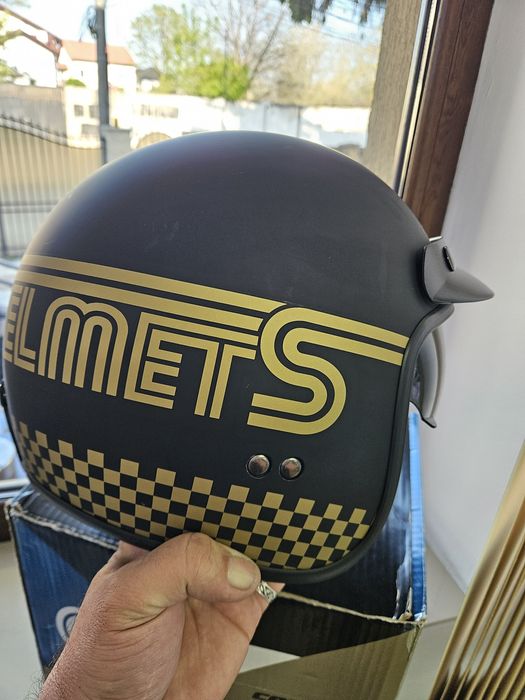 Cască scuter Cassida S nouă