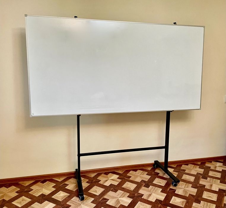 Доска белая магнитно-маркерная/ Oq magnit marker taxtasi 100*200 cm.