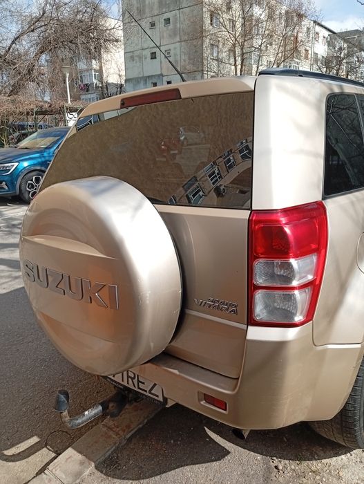 Vând Suzuki grand Vitara 19ddis euro 5 2012
