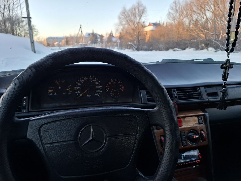 Продам Мерседес W124