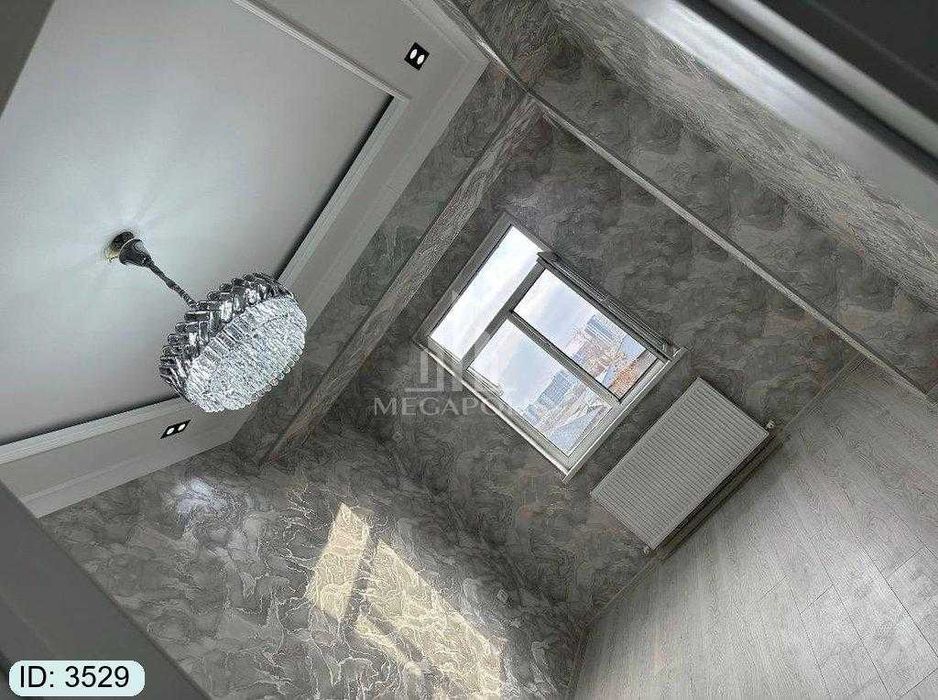 5 mikr jomiy melodiya tarafda 3 xona tayyor kvartira sotiladi №3529