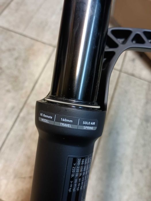 Rock Shock revelation RC R 27,5  140 mm