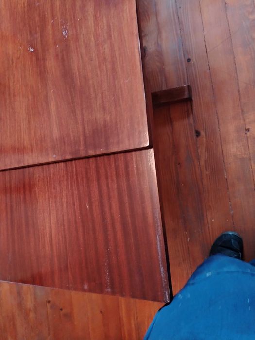 Маса холна/ за хранене