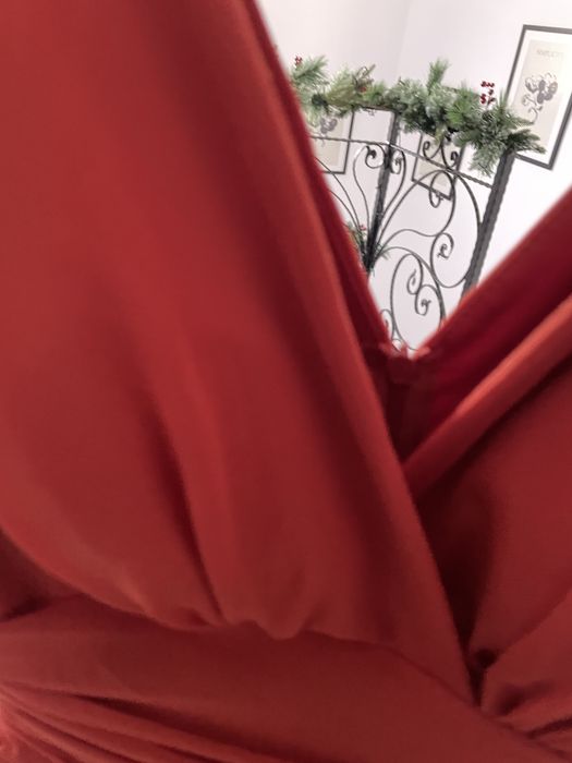 Rochita din tull de foarte buna calitate
