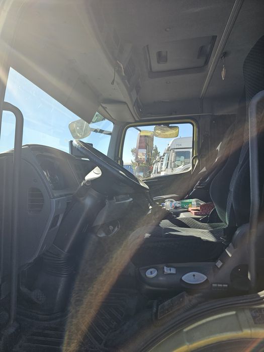 Vând Mercedes atego 1222