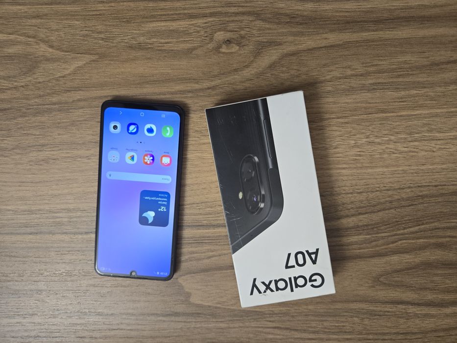 Продам телефон Samsung A07