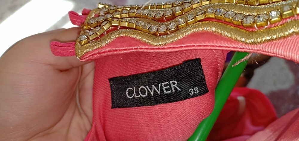 Женское платье в греческом стиле