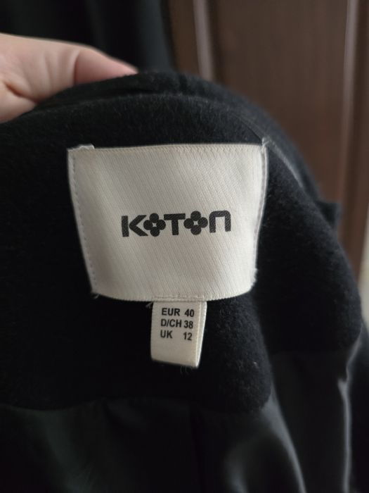 Продам пальто 46-48 рр