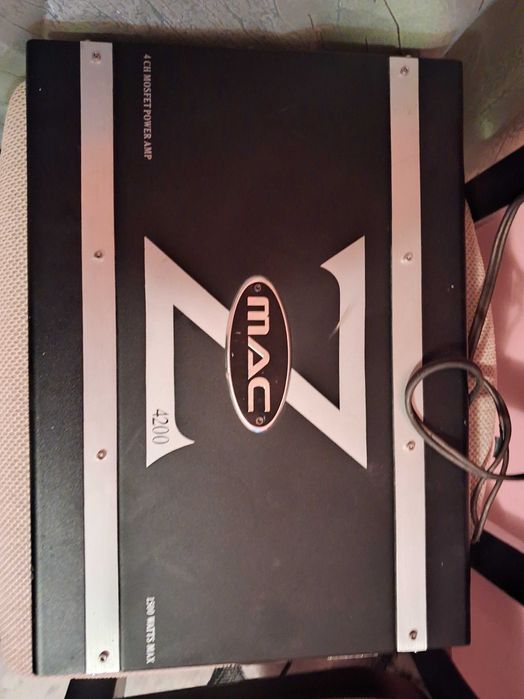 Бас каса за кола 12 ка Alpine усилвател MAC