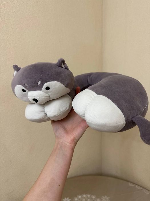 Игрушка - подушка для шеи MINISO