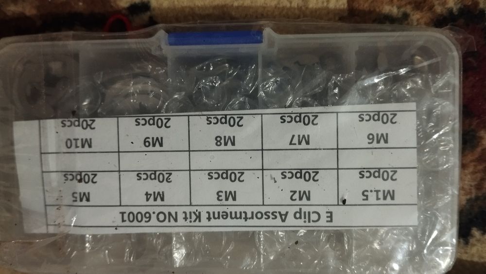 Продам запчасти мелкие