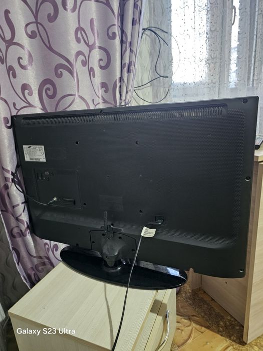 Продам телевизор самсунг