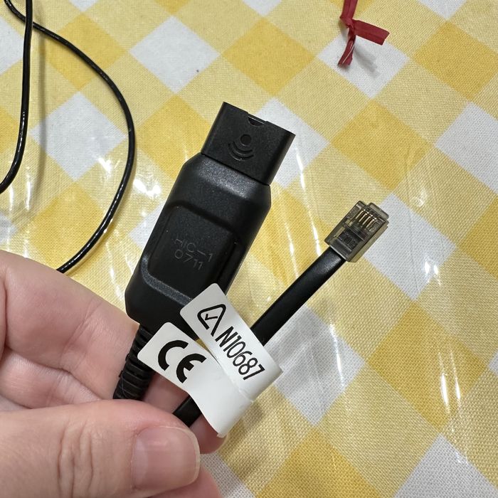 Продам гарнитуру Plantronics