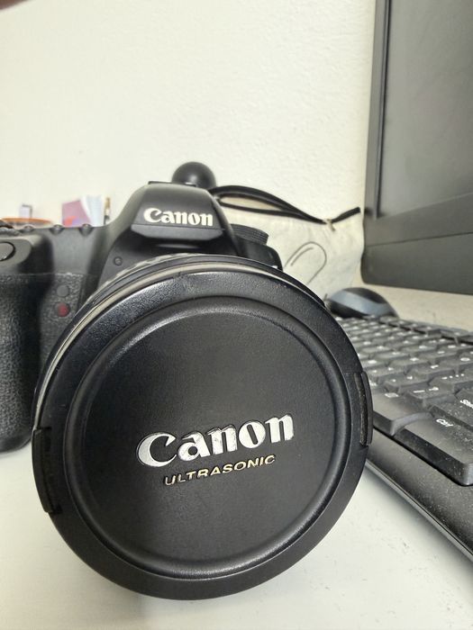 Vand Aparat Canon pentru colectie