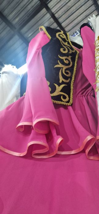 Продаются костюмы для детских ансамблей