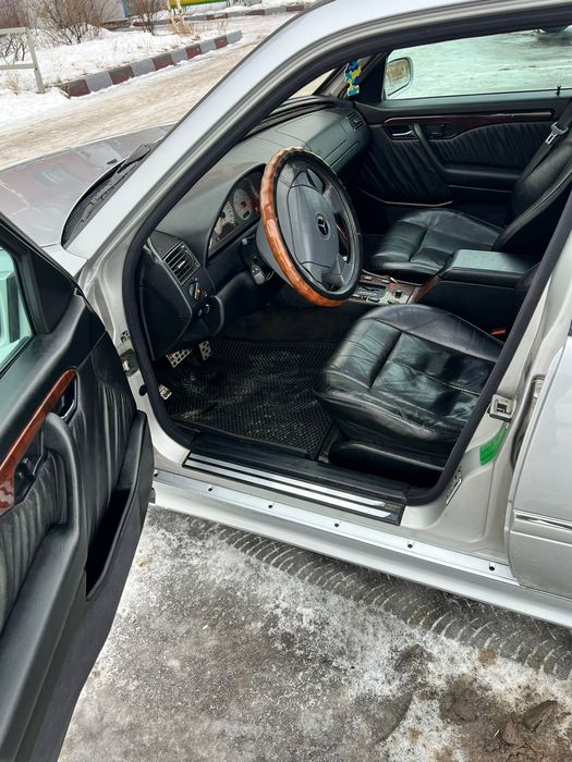 Мерс чистый японец