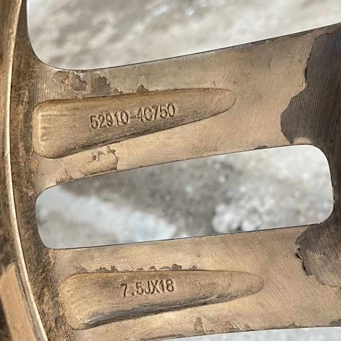 Оригинал Диски Кия Оптима R18