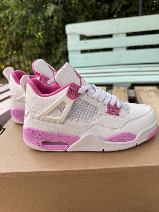 Nike Jordan 4 Pink Oreo (marimi: 36,37,5;38,39)