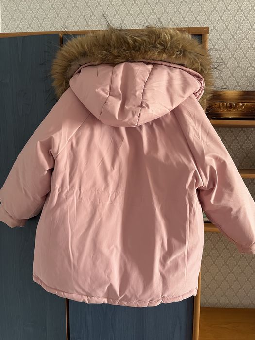 Зимнняя куртка на девочку