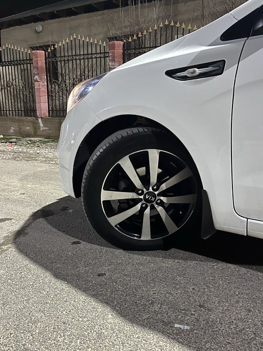 Киа рио Хуйдай акцент R16