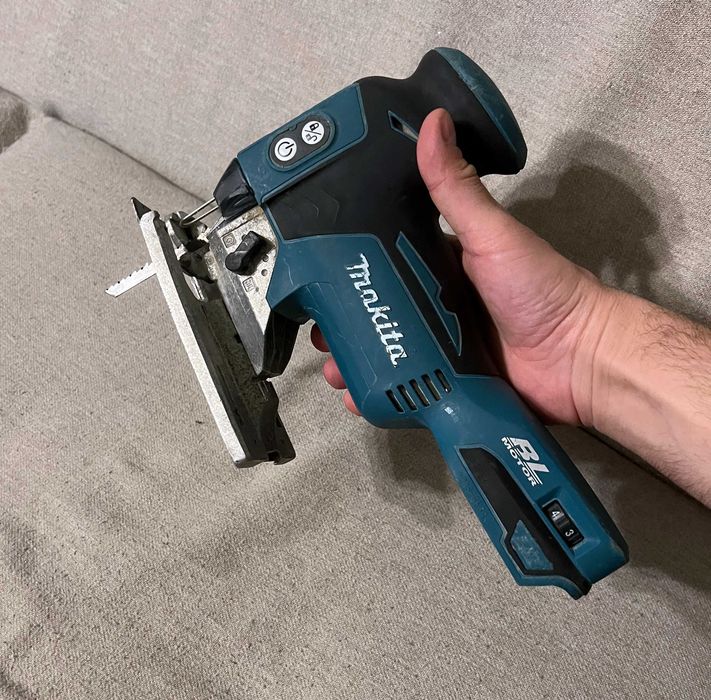 Fierastrau vertical Makita DJV181 18V BL, corp, functional brushless