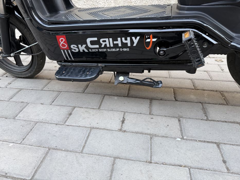 Продам электосамокат