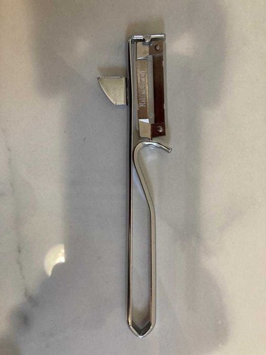 cutit curatare profesională pentru curățat legume și fructe – nouă