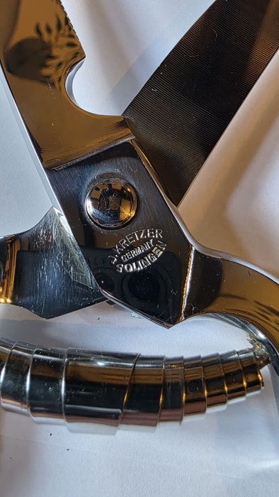 Foarfecă profesională Kretzer Solingen 5013 – Made in West Germany – NOUĂ – mânere din lemn – în cutie