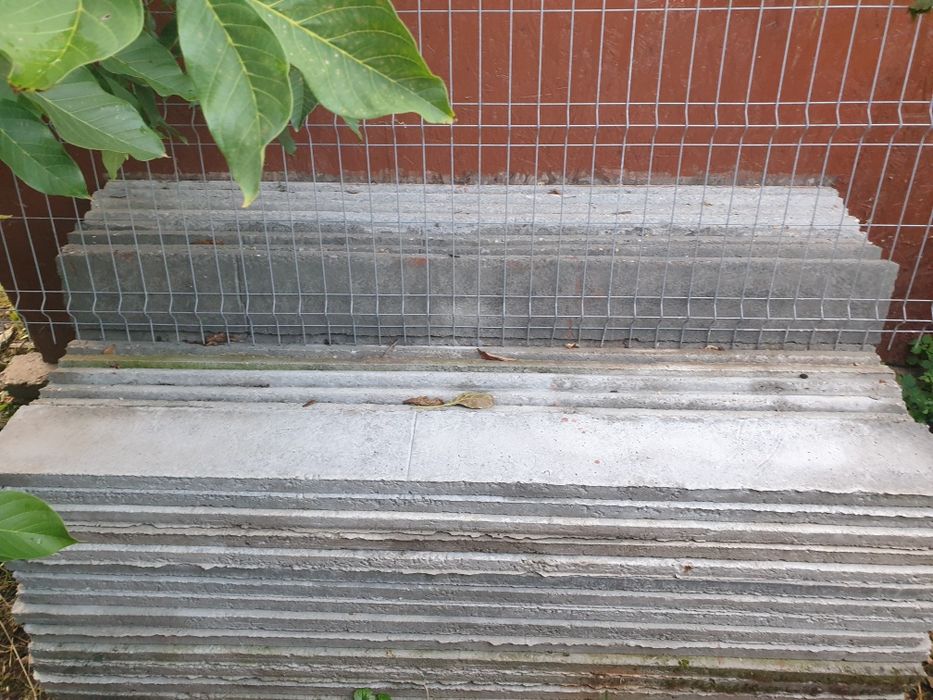 Placi de gard din beton