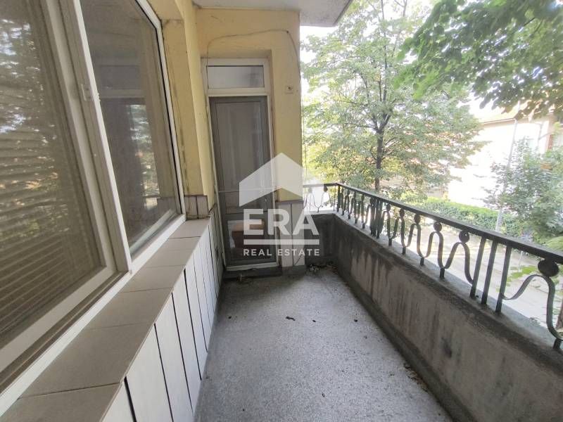 Продава се Тристаен апартамент в Хасково, Дружба 1 - 108 кв.м за 1039 €/кв.м - Снимка #11