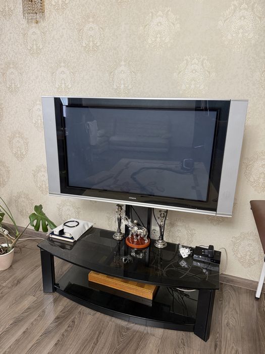 Телевизор Hitachi