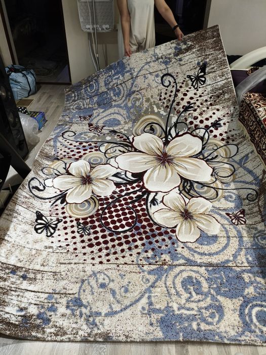 Продам красивый ковер.