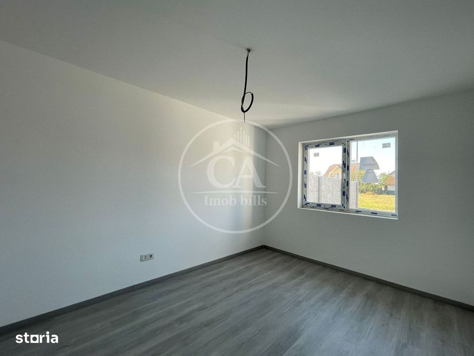 Casă de vânzare tip duplex cu 4 camere în Nojorid, Oradea.