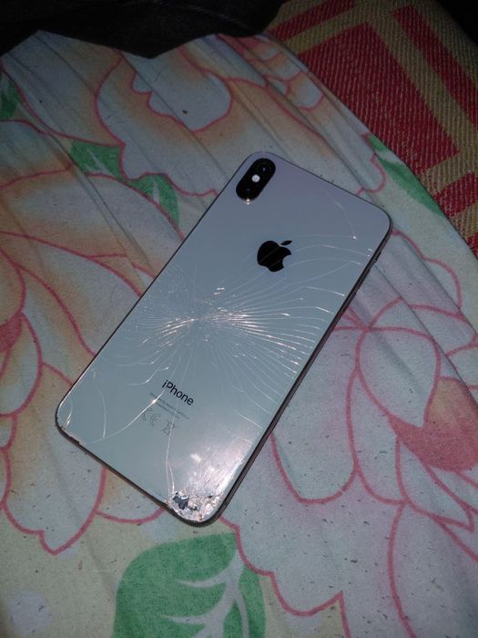 Обмен Iphone xc max 64/71%